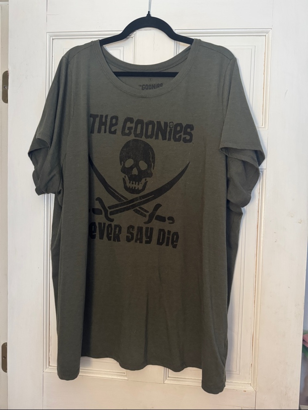 The Goonies 'Never Say Die' Skull Graphic Tee - Olive